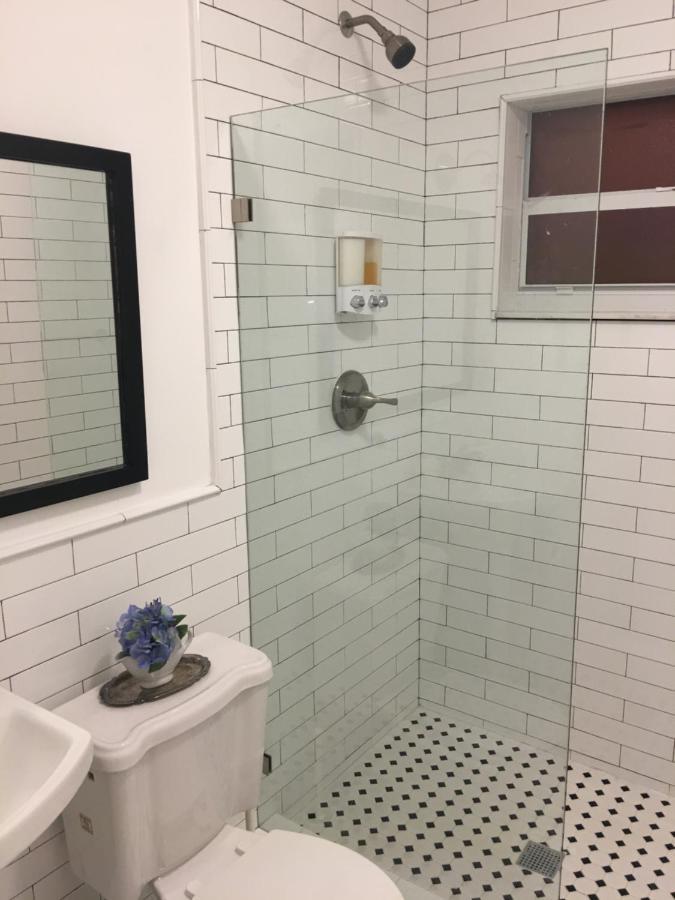 Private Studio Blocks From Coconut Grove ميامي المظهر الخارجي الصورة