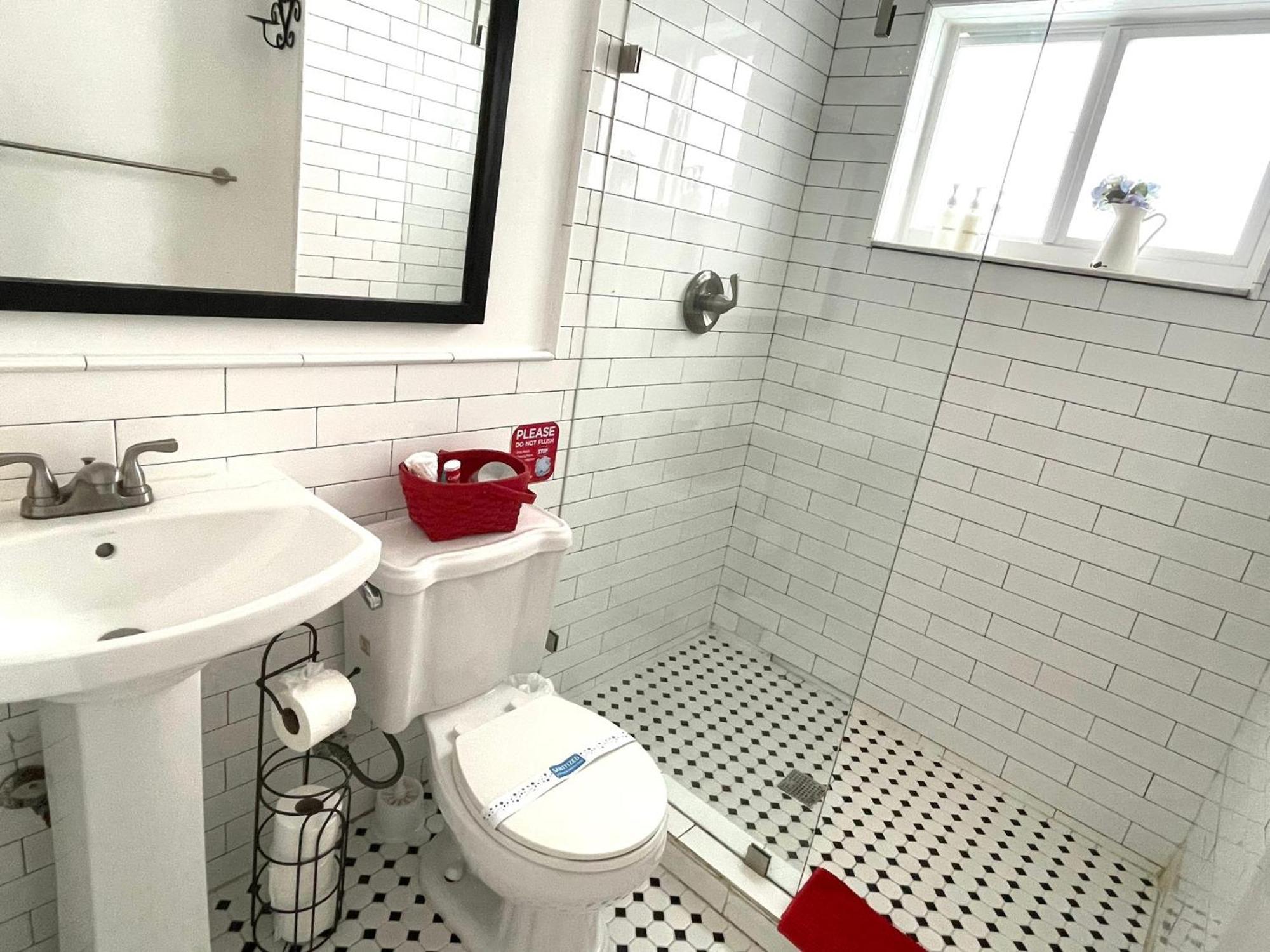 Private Studio Blocks From Coconut Grove ميامي المظهر الخارجي الصورة